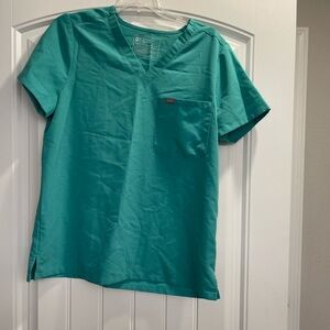 FIGS surgical green medium 
Catarina scrub top